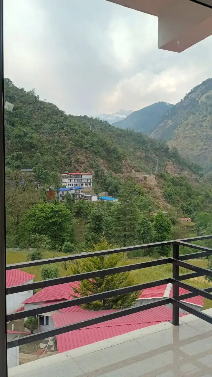 hotel Adiyogi sersi kedarnath view from balcony